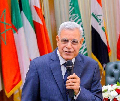 الأستاذ الدكتور مصطفى البنداري